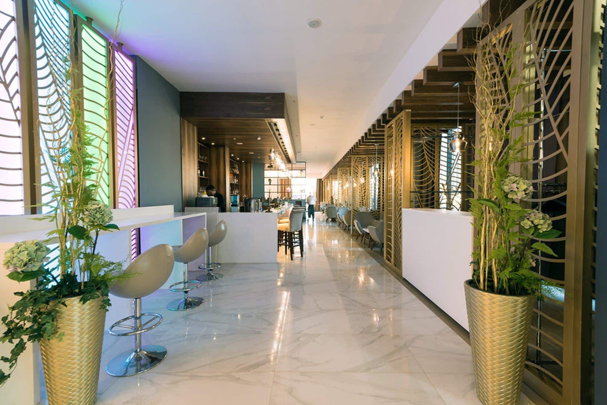 Hotel The Square à Astana Extérieur photo